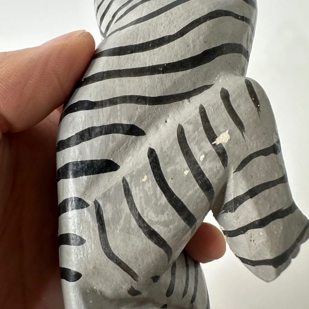 Vtg Hand Painted Grey Tabby Cat Pot Hugger Hanger Folk Art Wood Figurine Whimsy